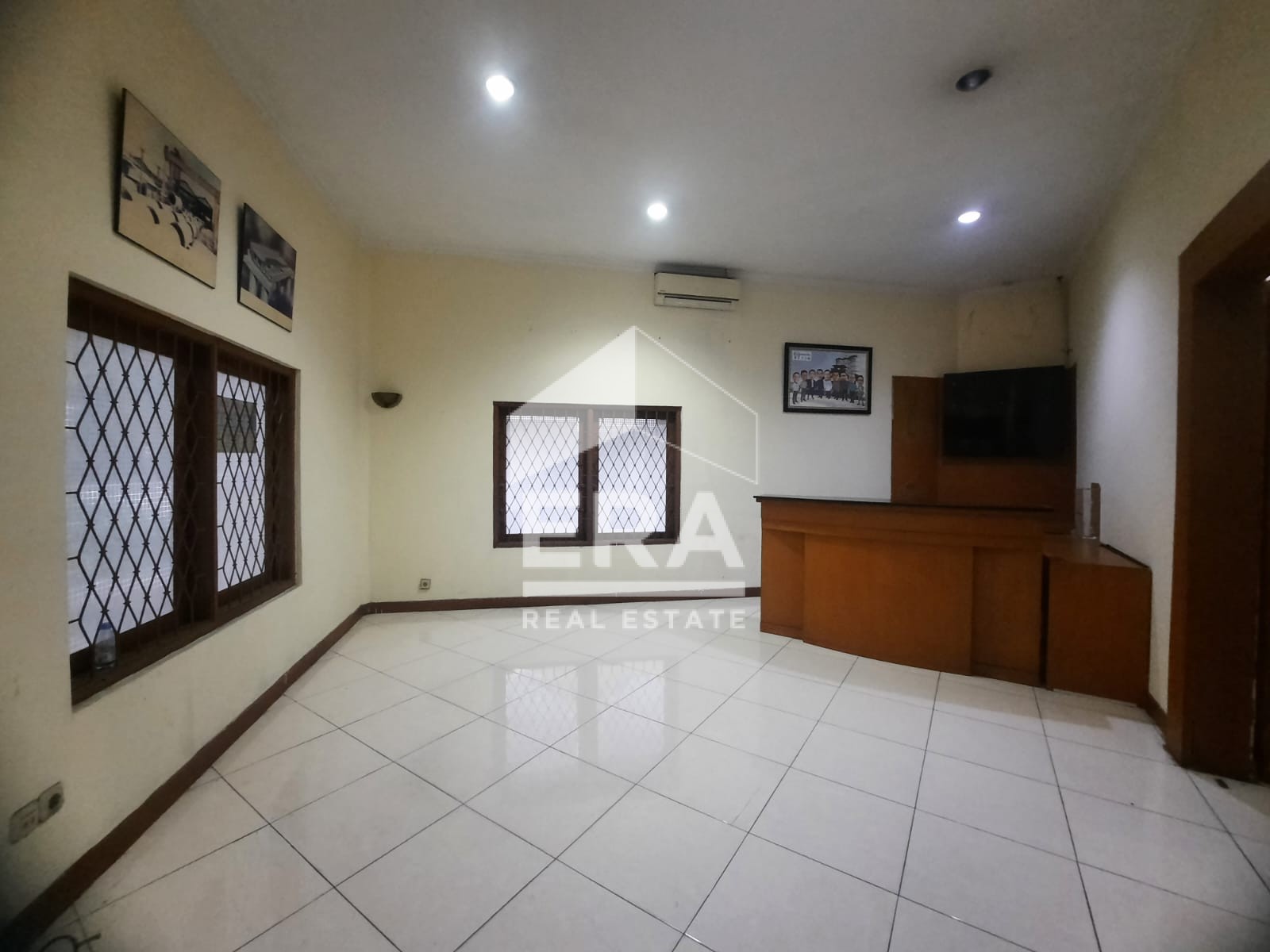 interior 14