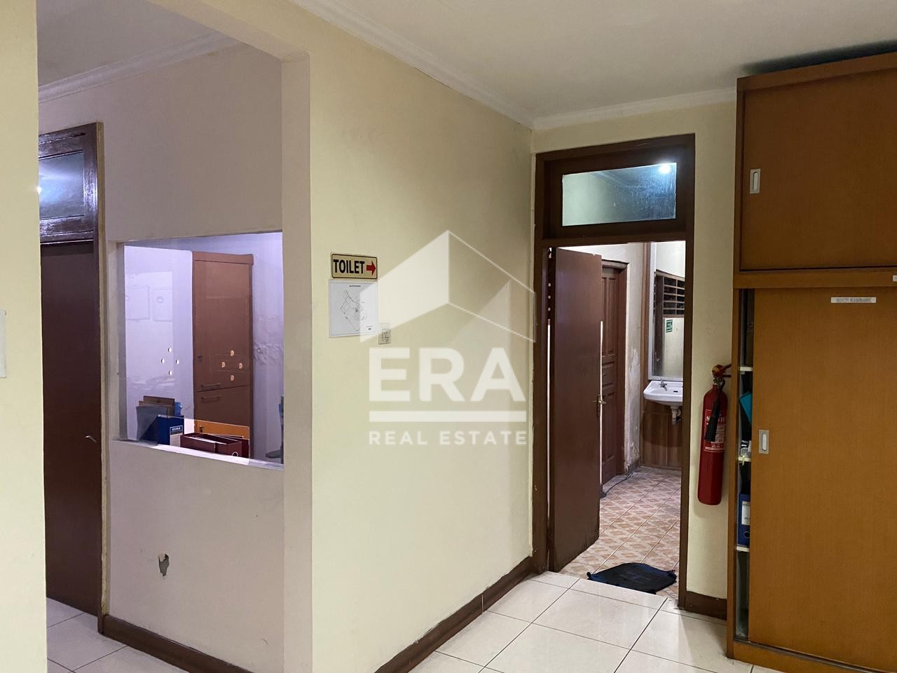 interior 8