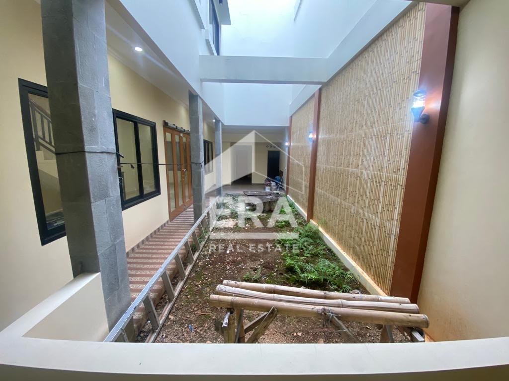 interior 13