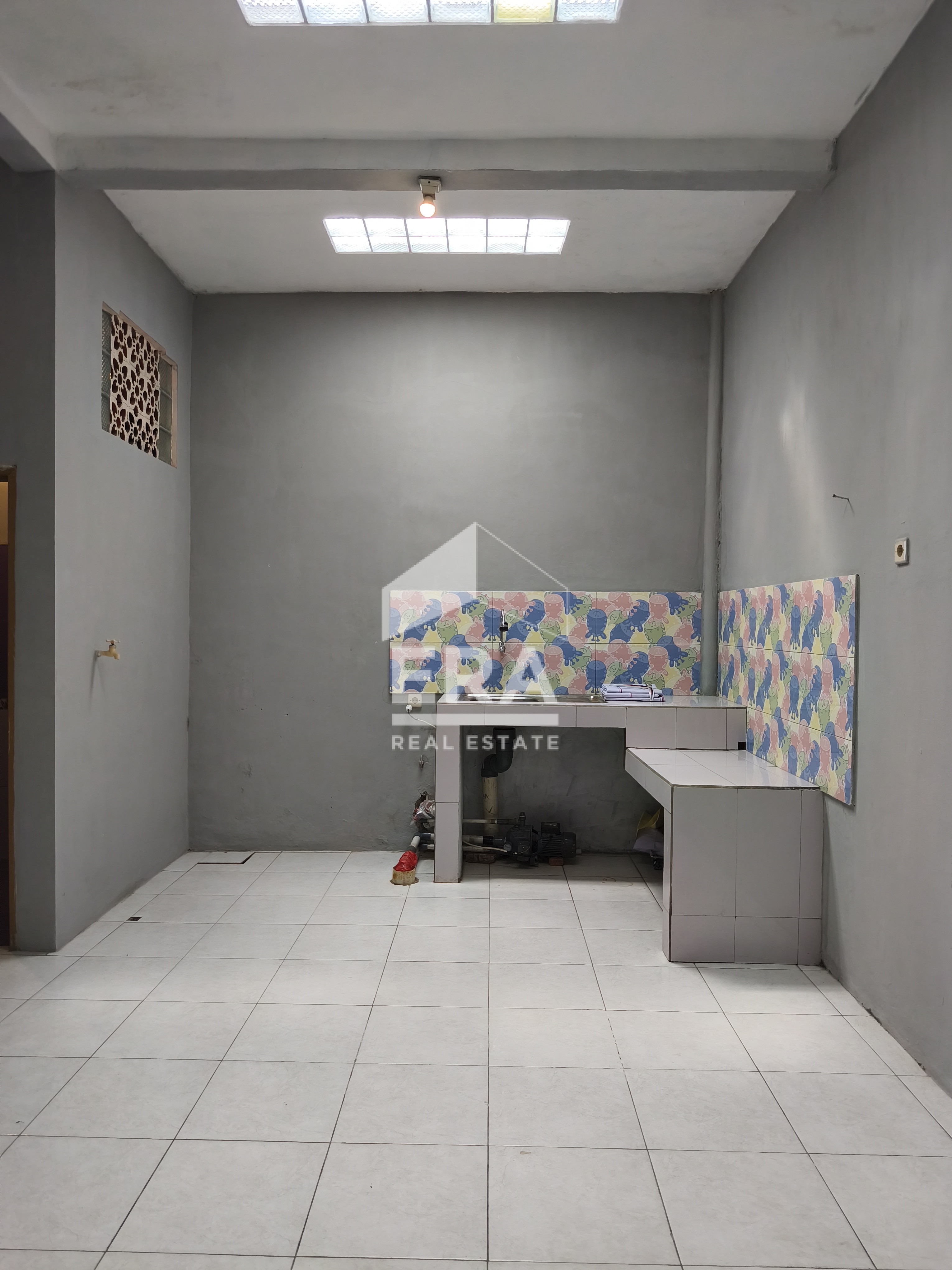 interior 11