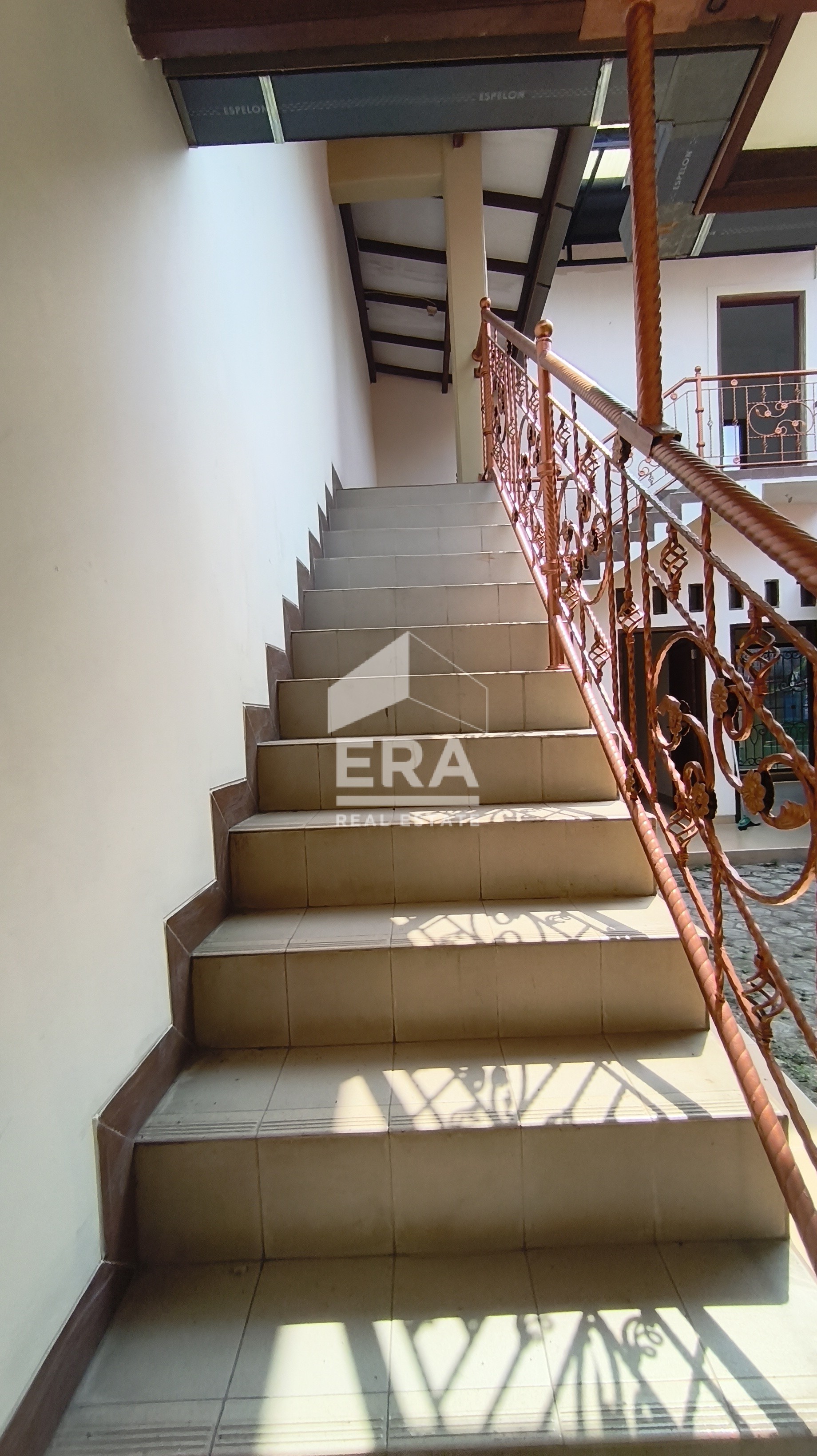 interior 4