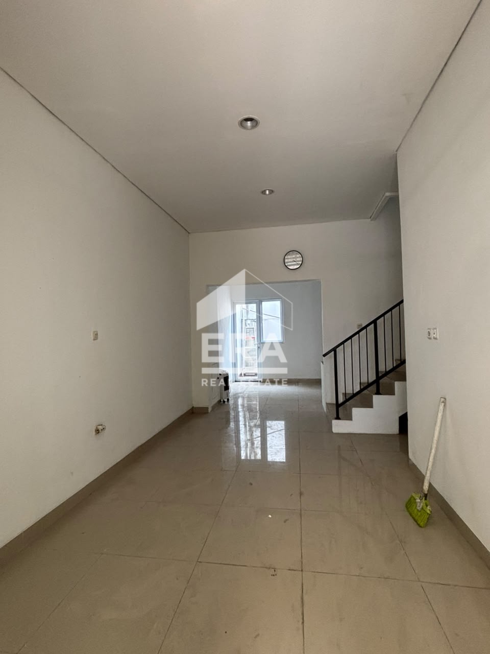 interior 2