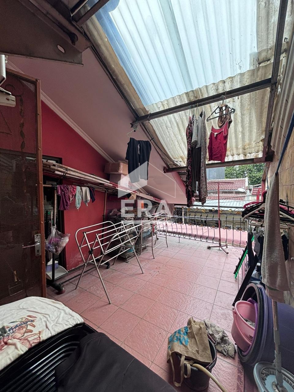 interior 6