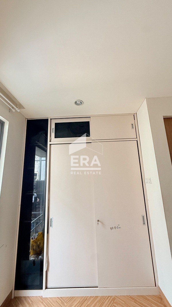interior 2