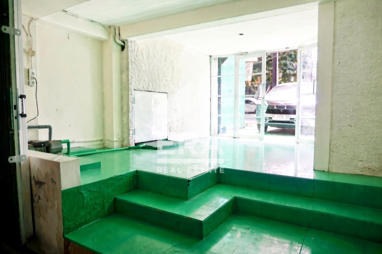 interior 7