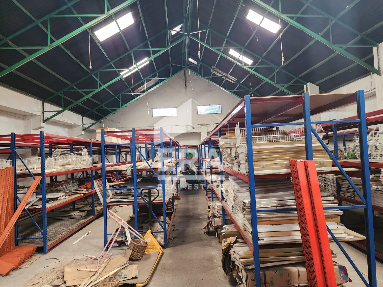 interior 8