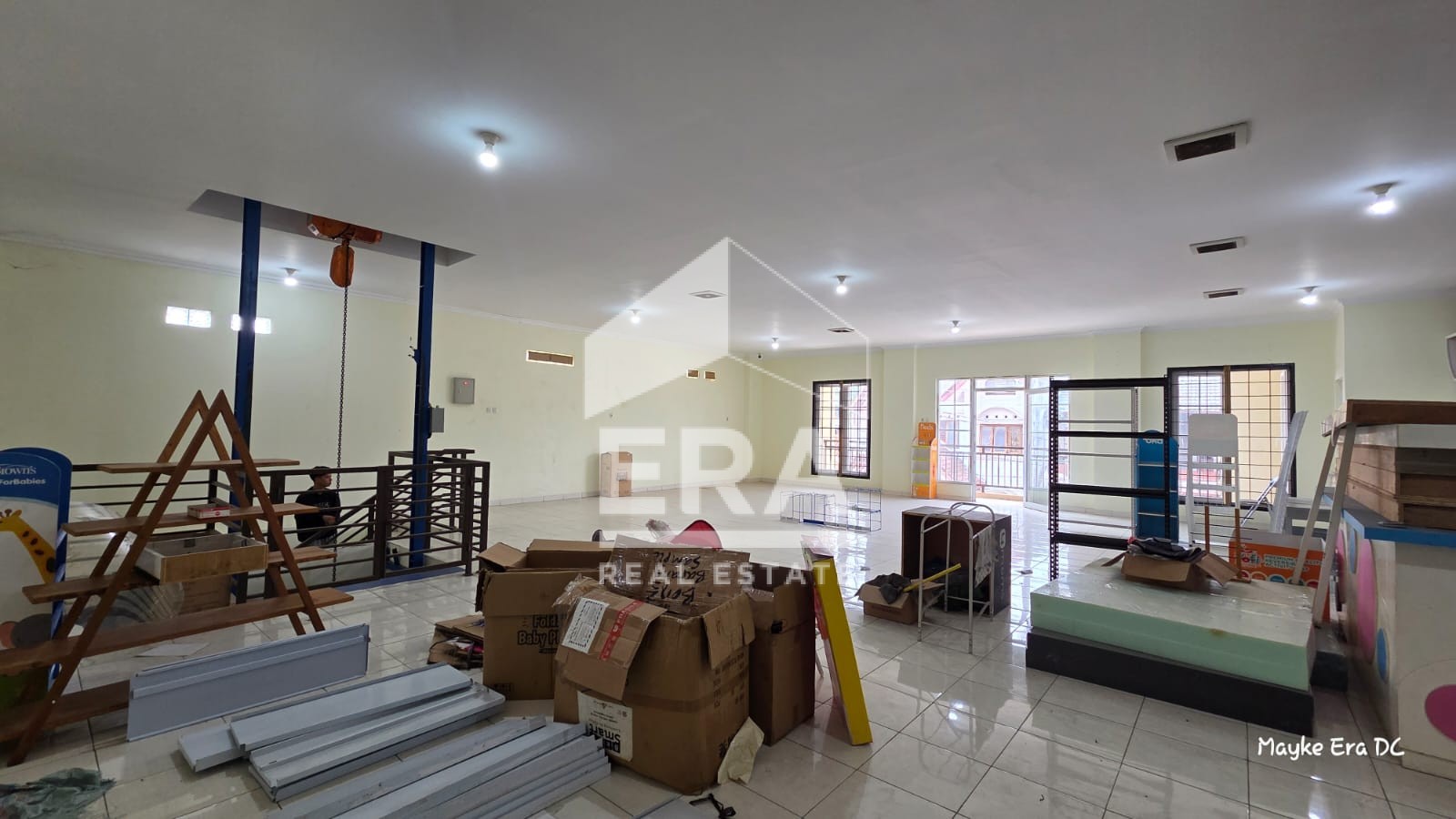 interior 6