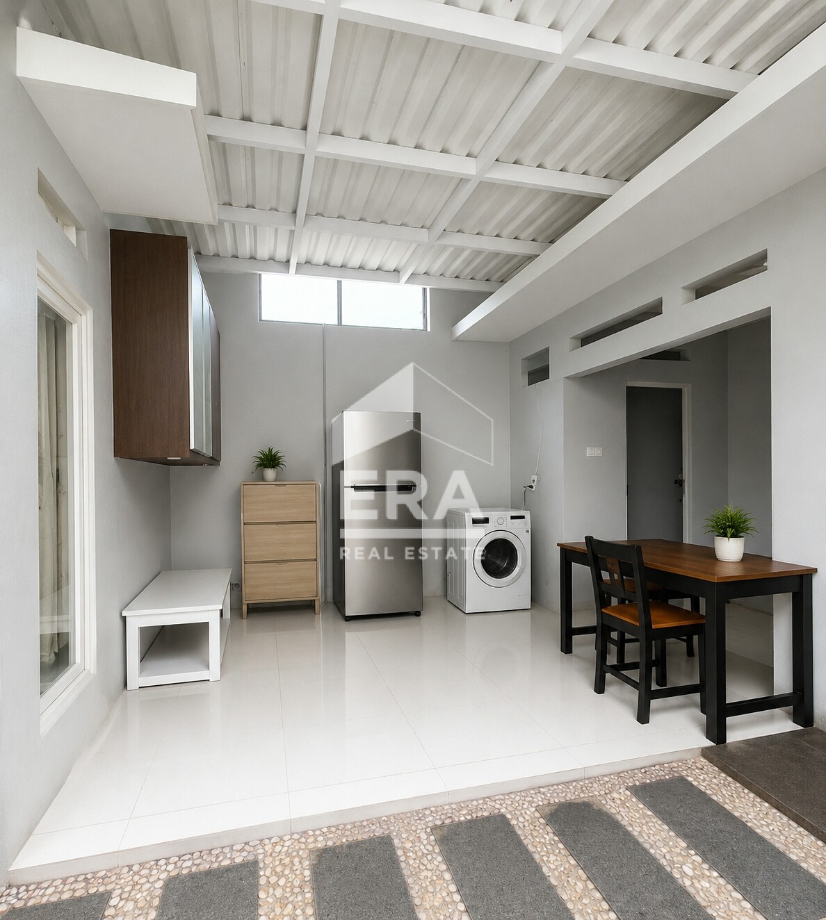 interior 6
