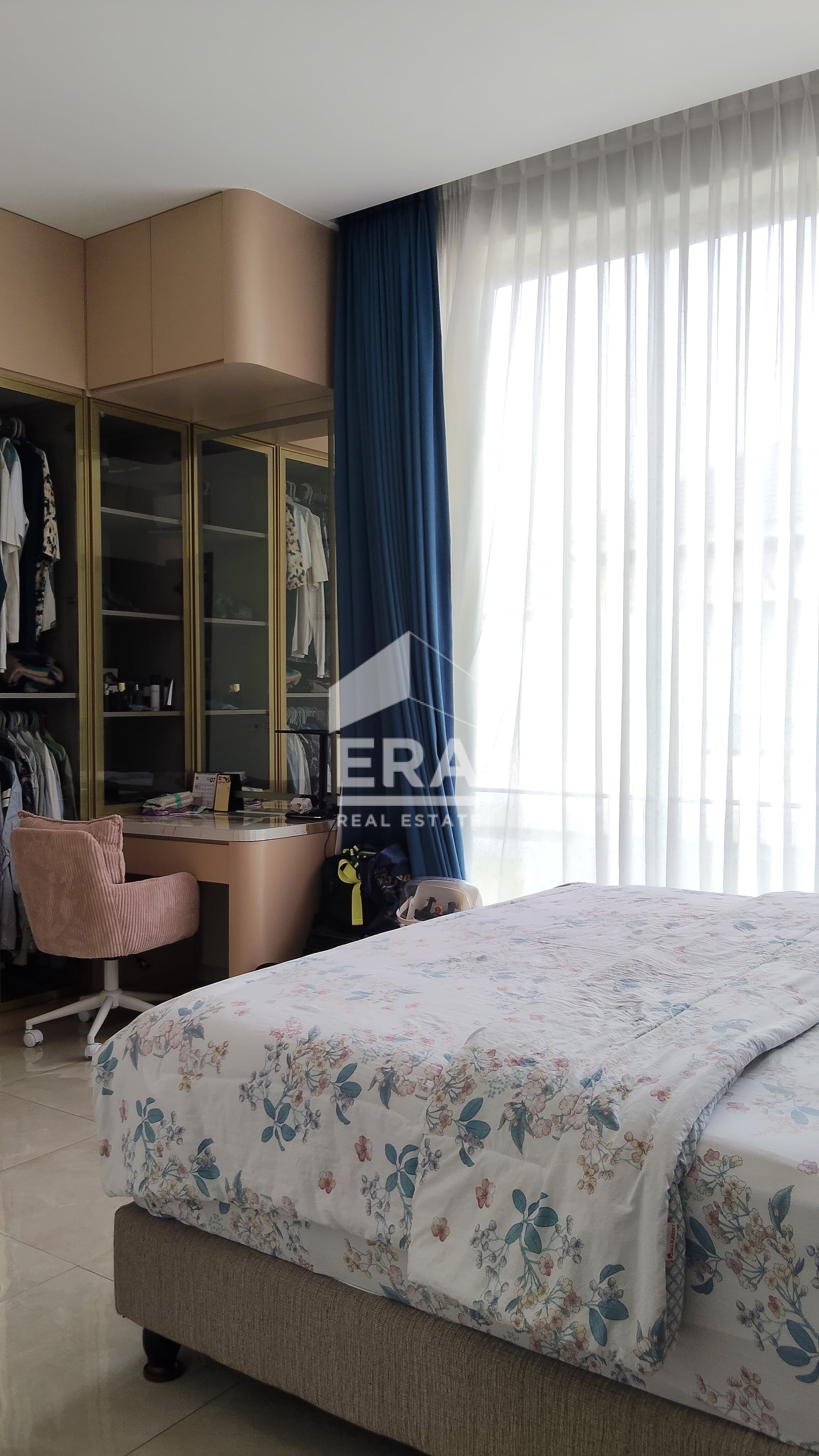 interior 6