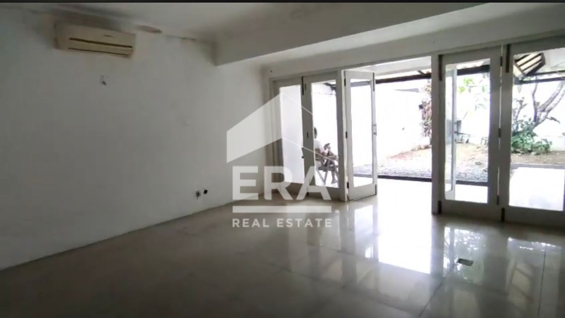 interior 3