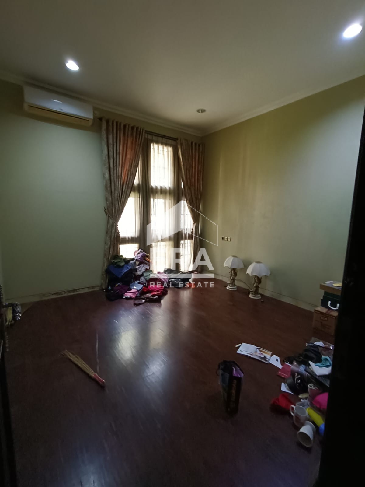 interior 3