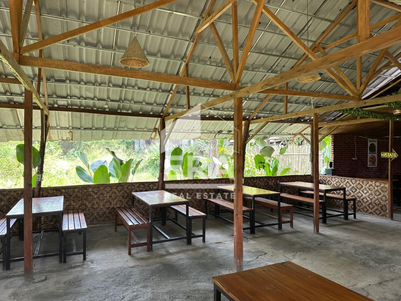 interior 17