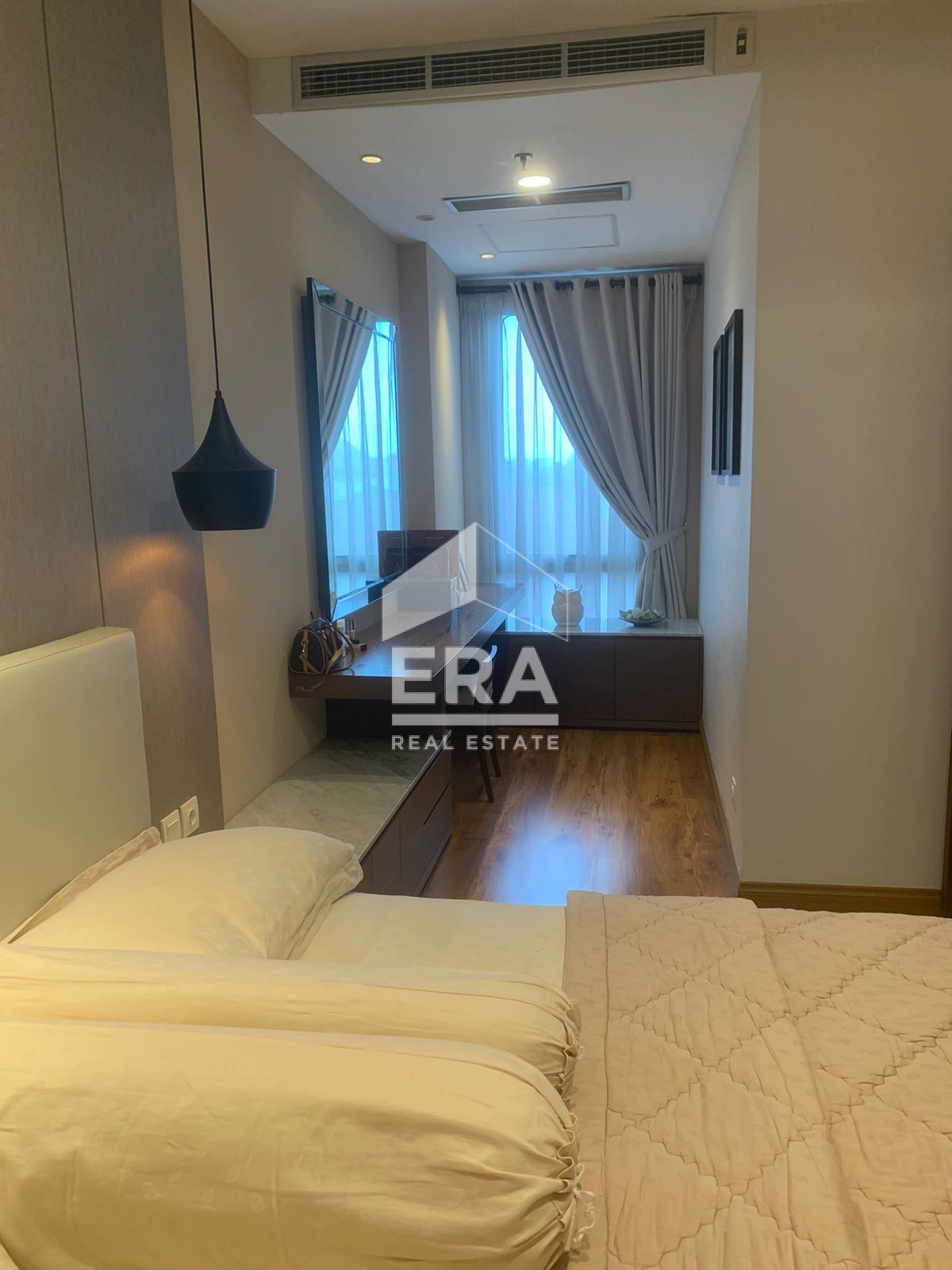 interior 6