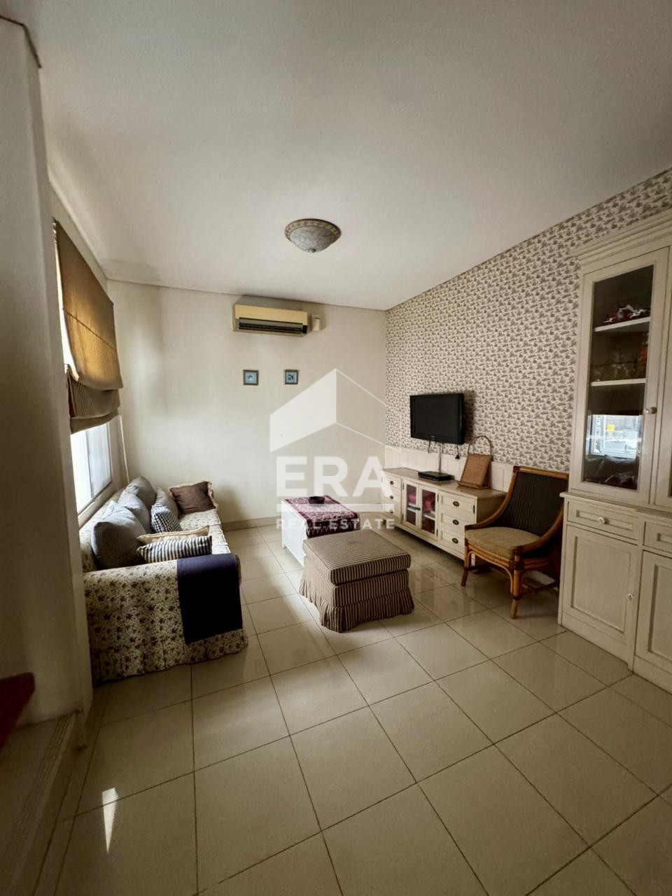 interior 12