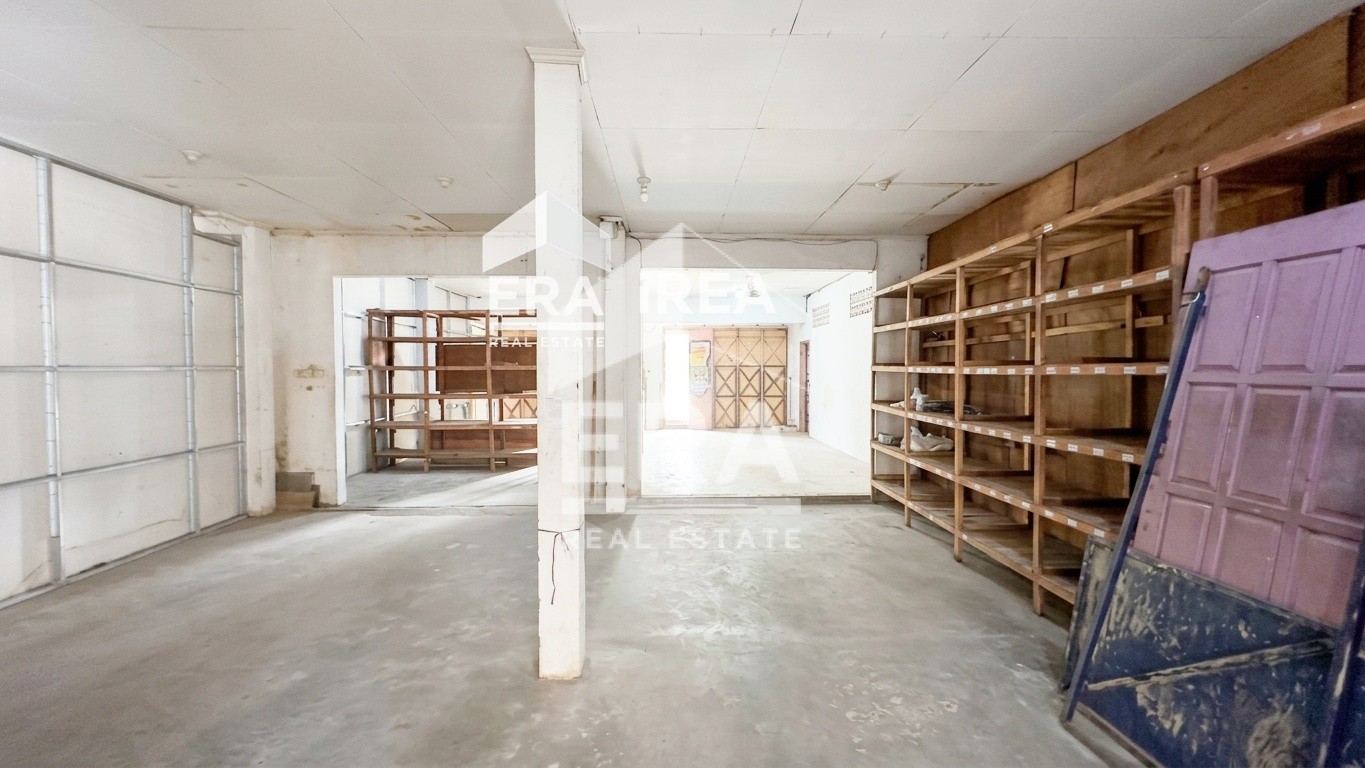 interior 8