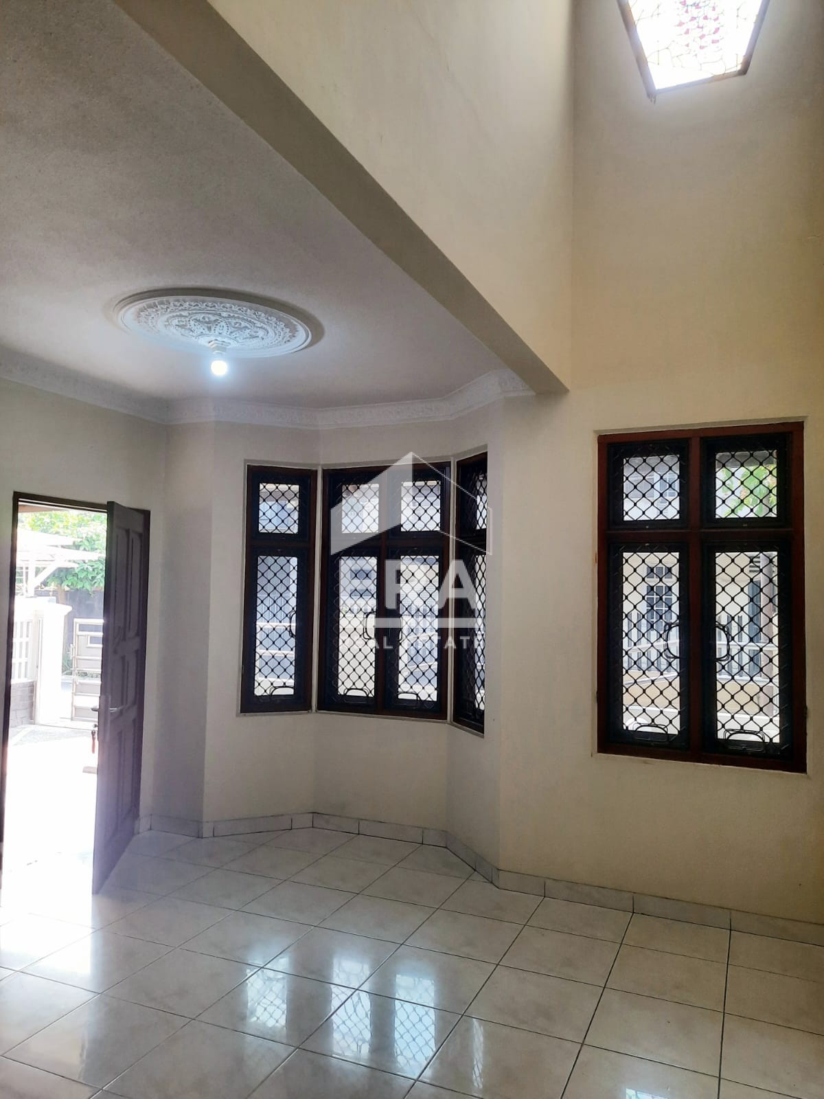 interior 2