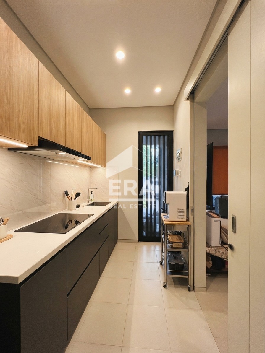 interior 6