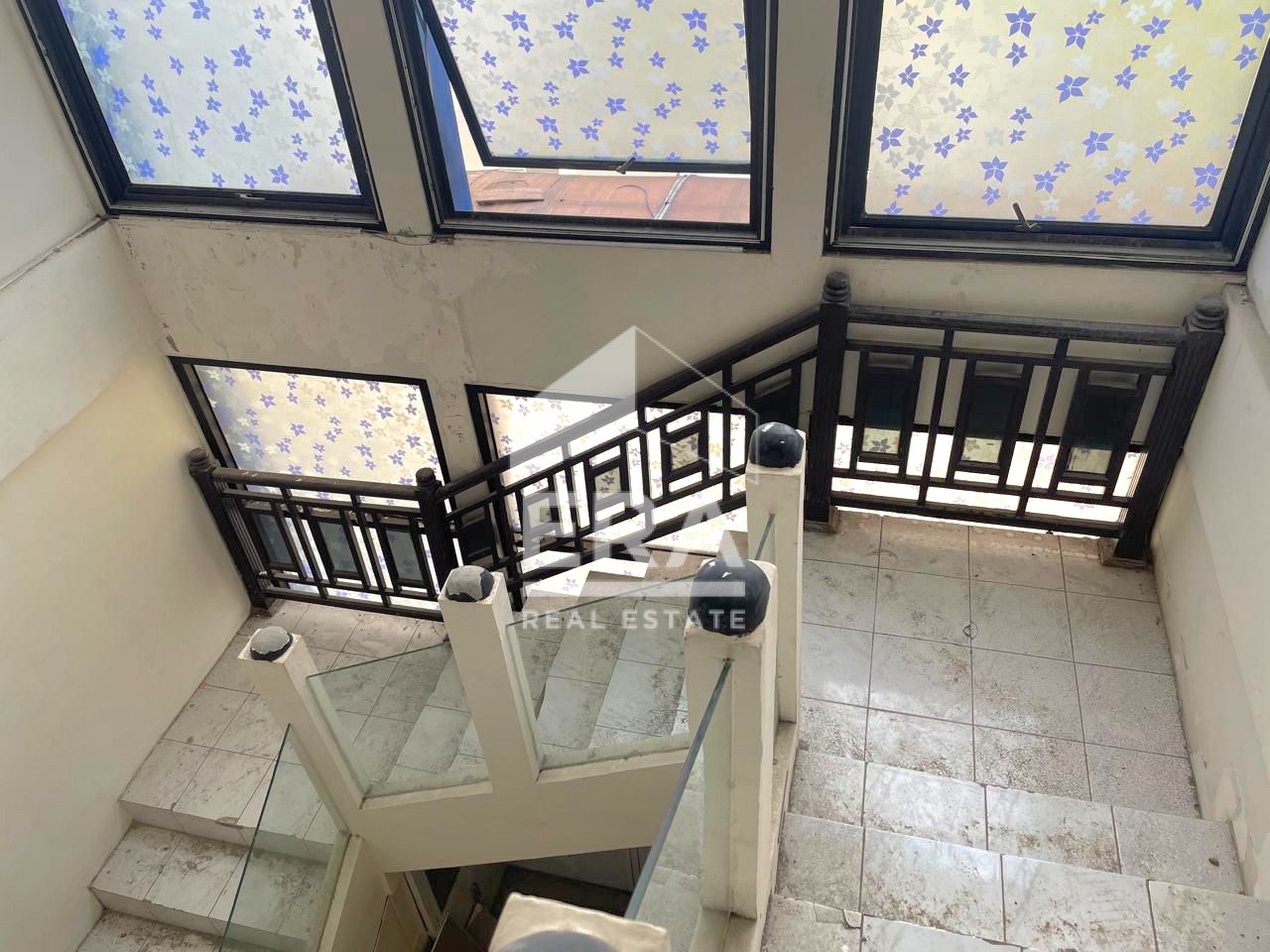 interior 7