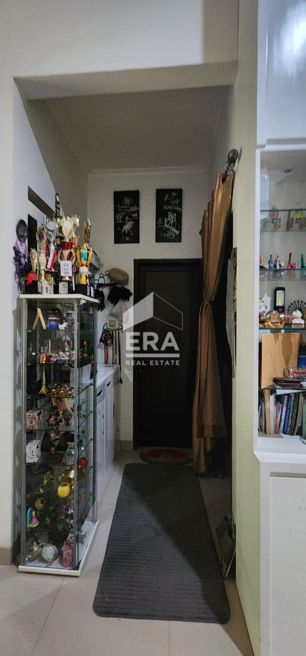 interior 6