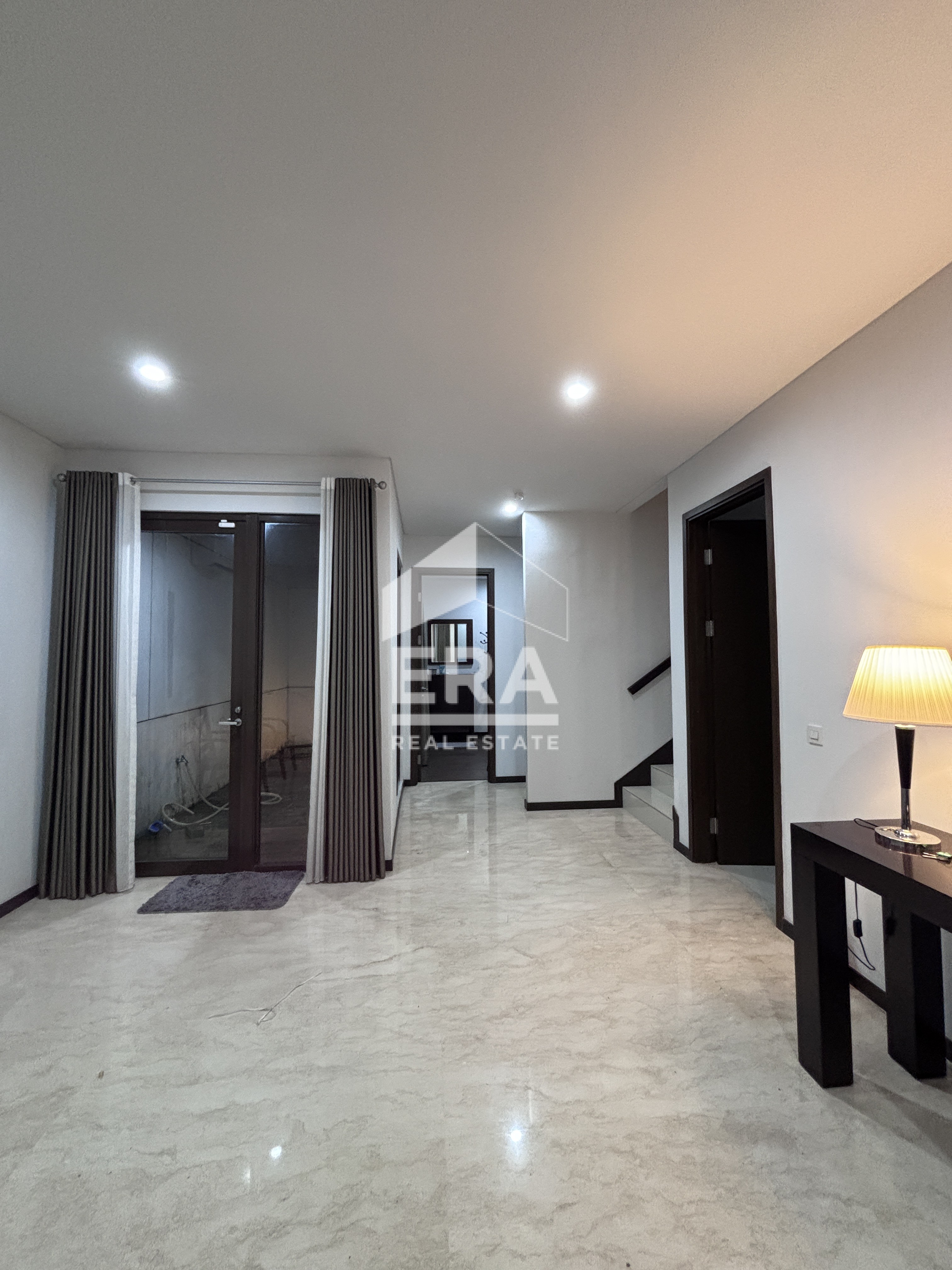 interior 5