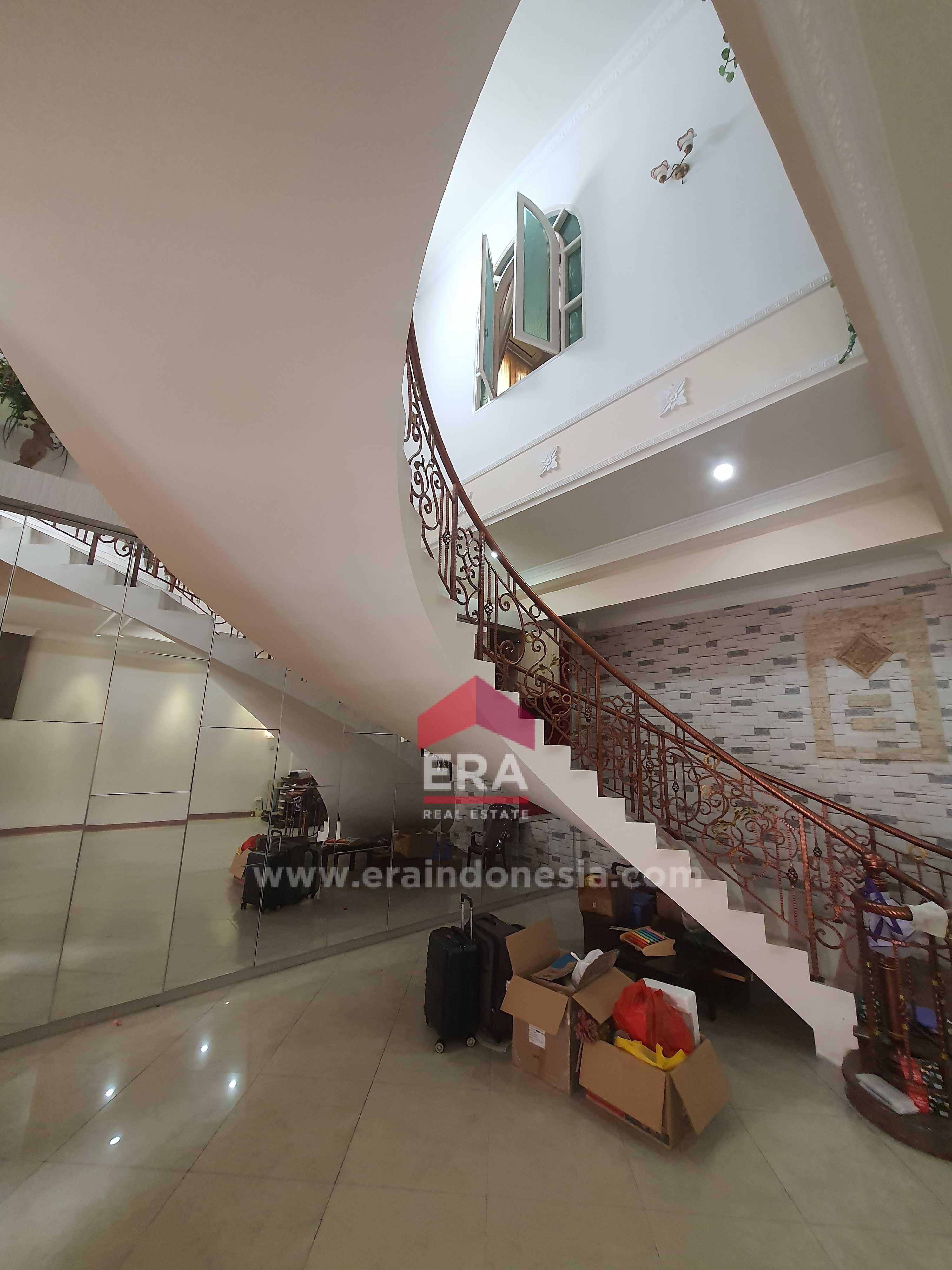 interior 5