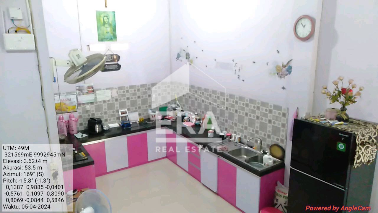 interior 8