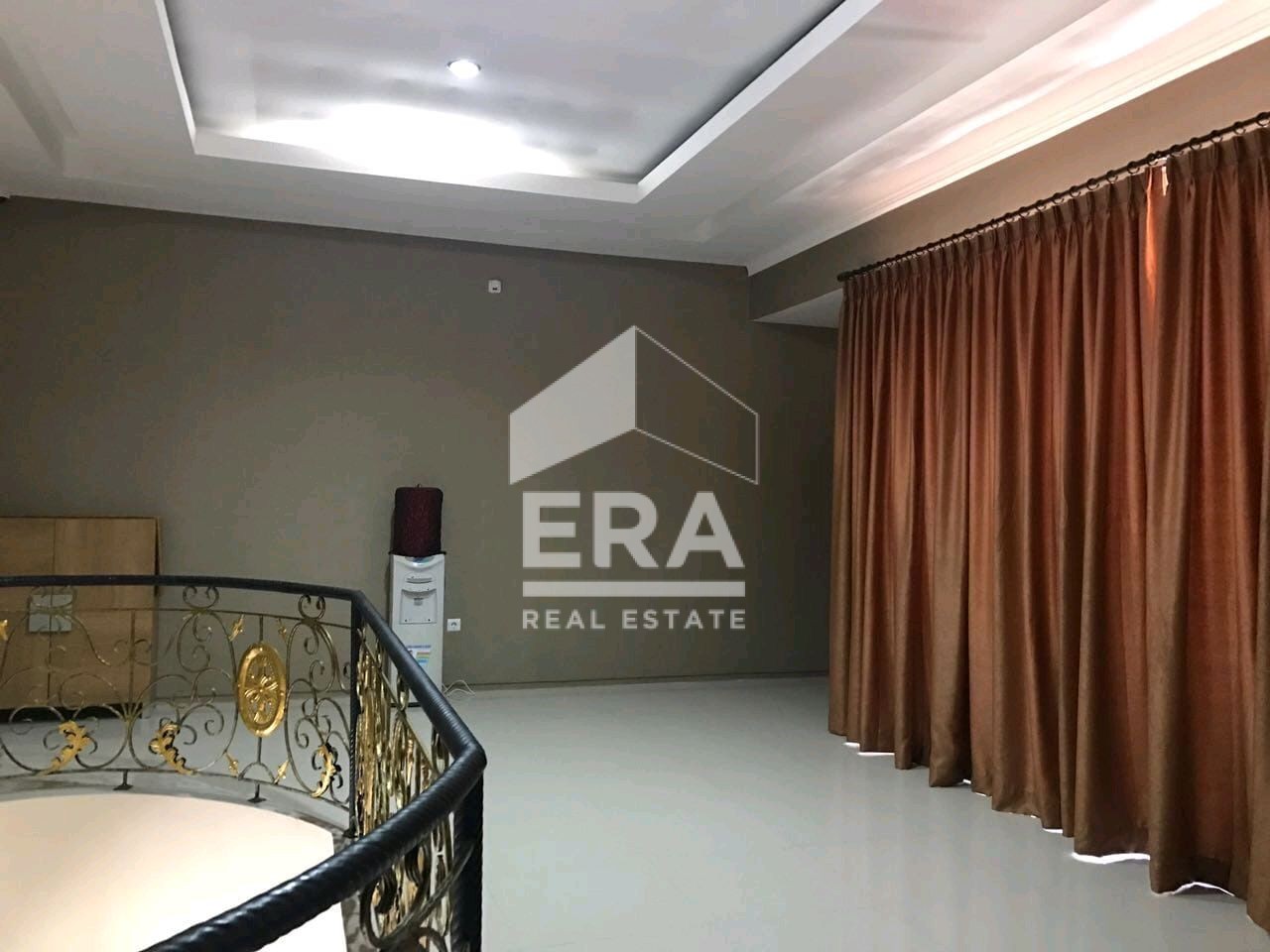 interior 3