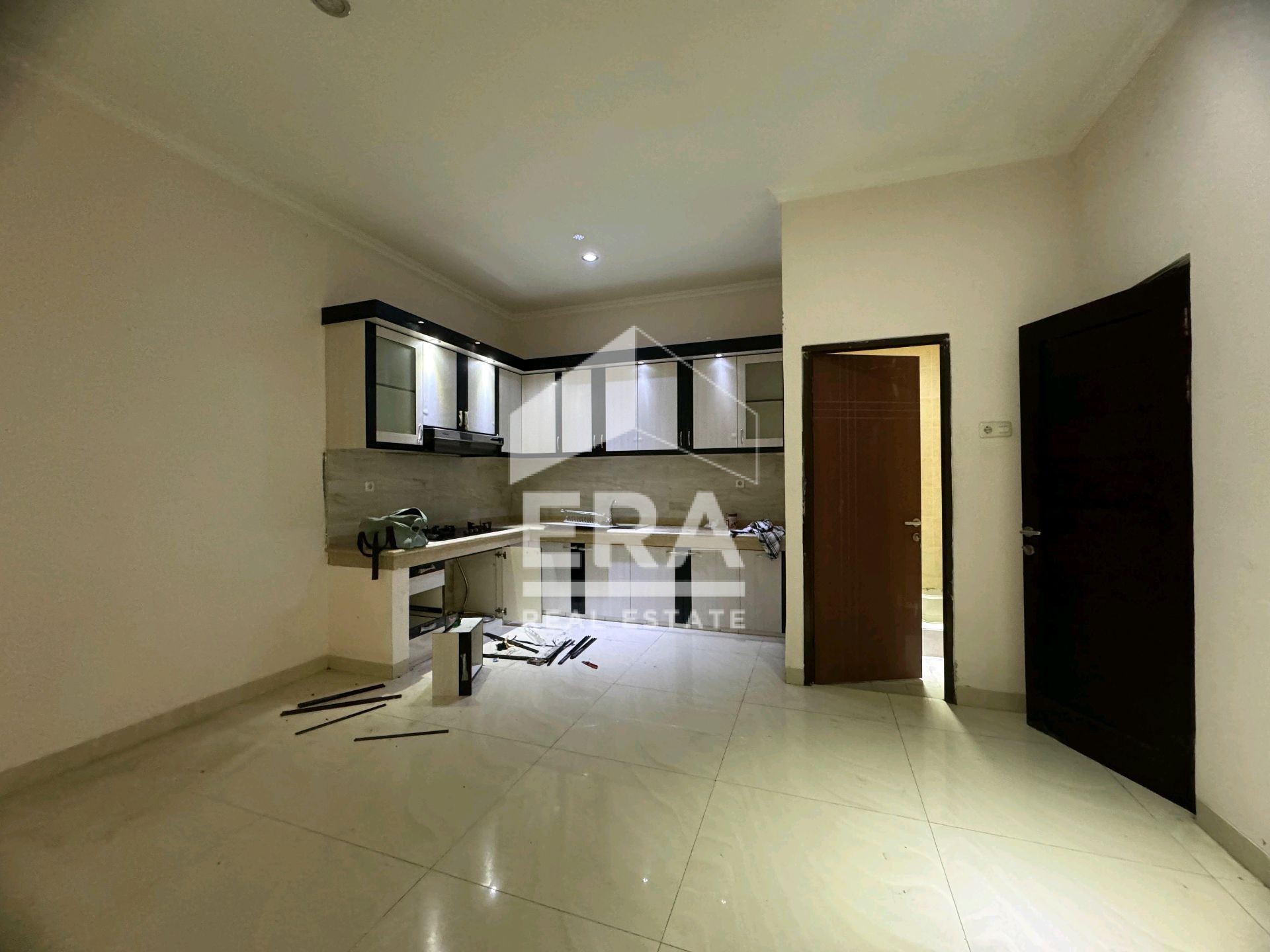 interior 7
