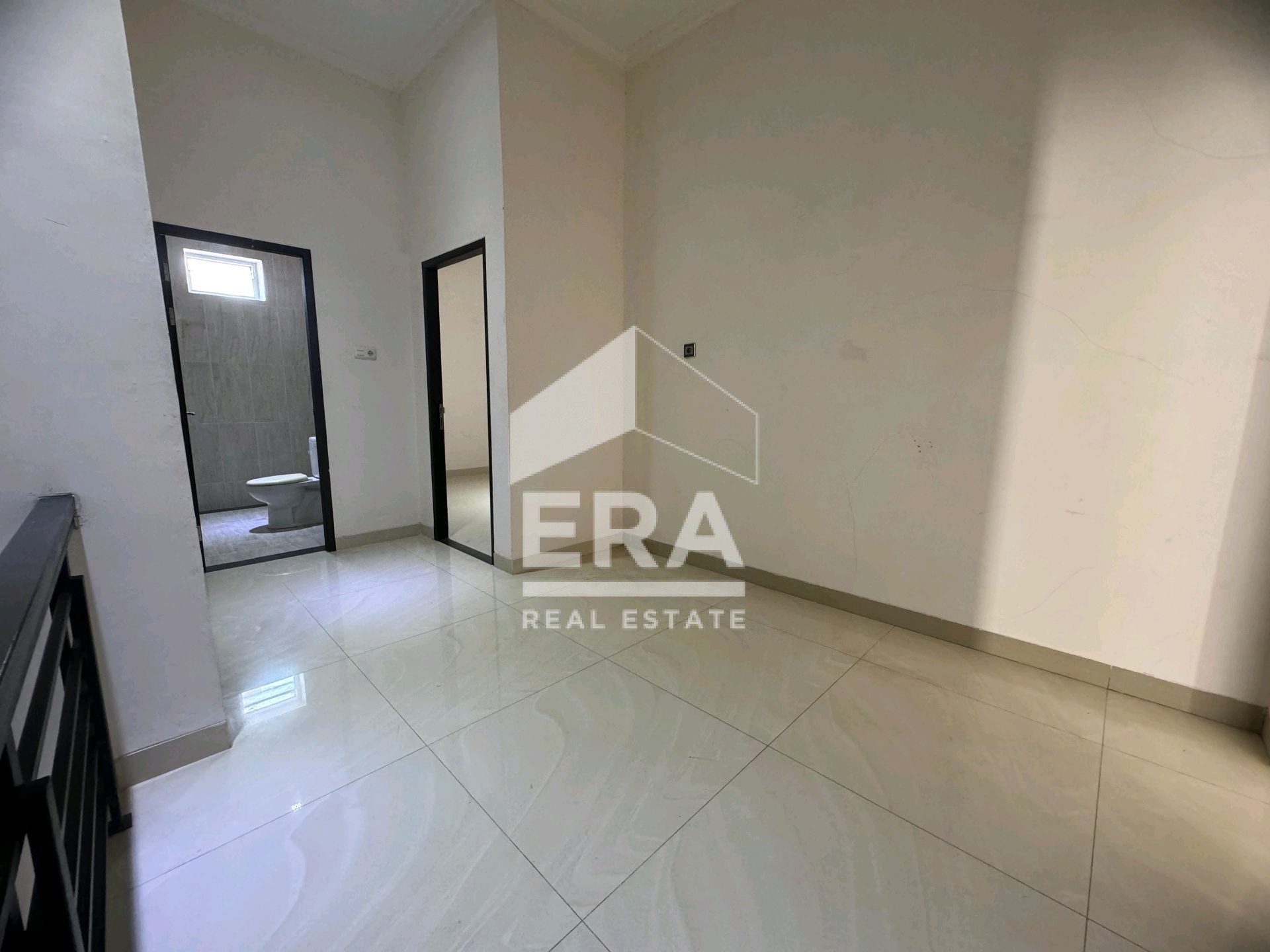 interior 10