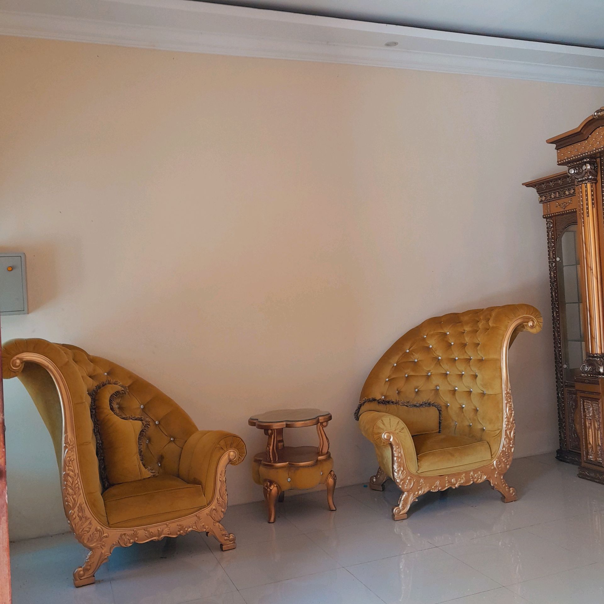 interior 4