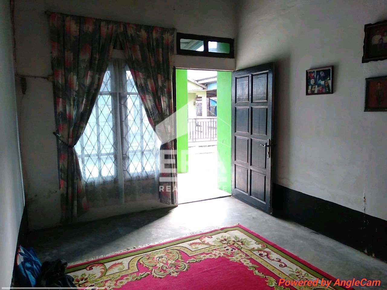 interior 9