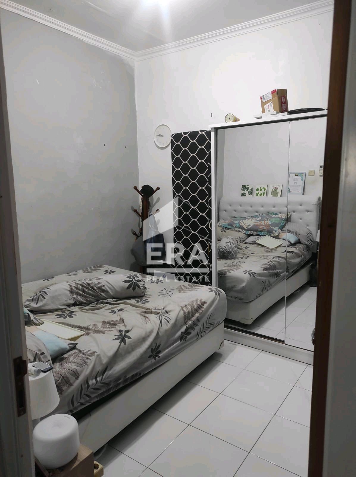 interior 11