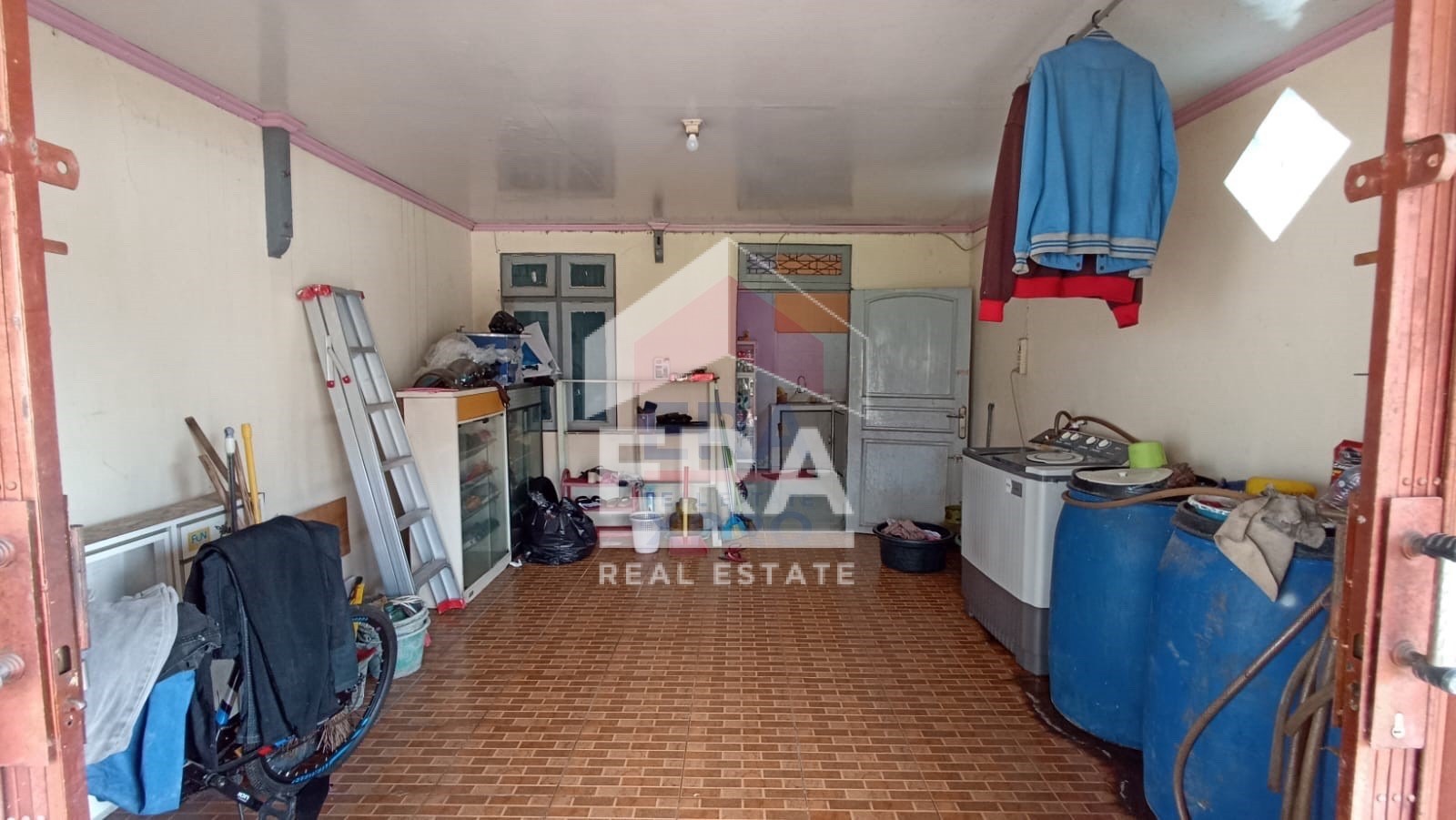 interior 7