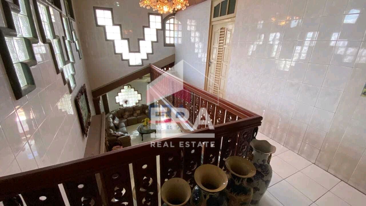 interior 2