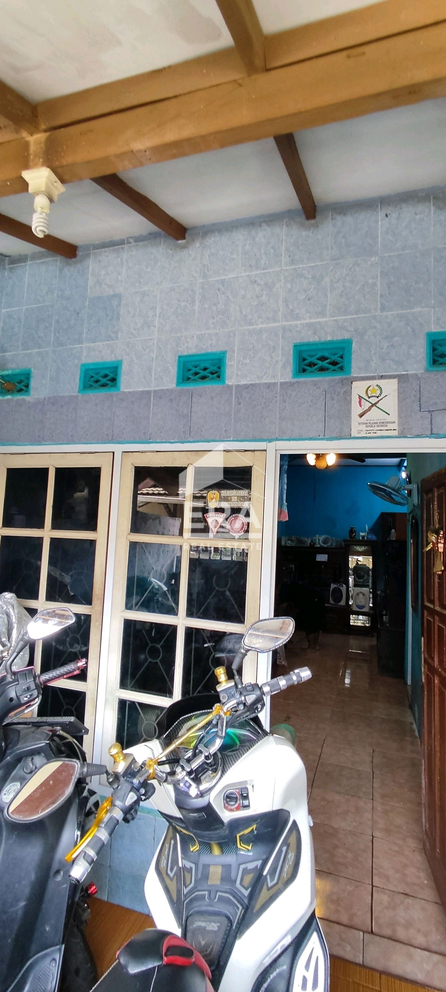 interior 2
