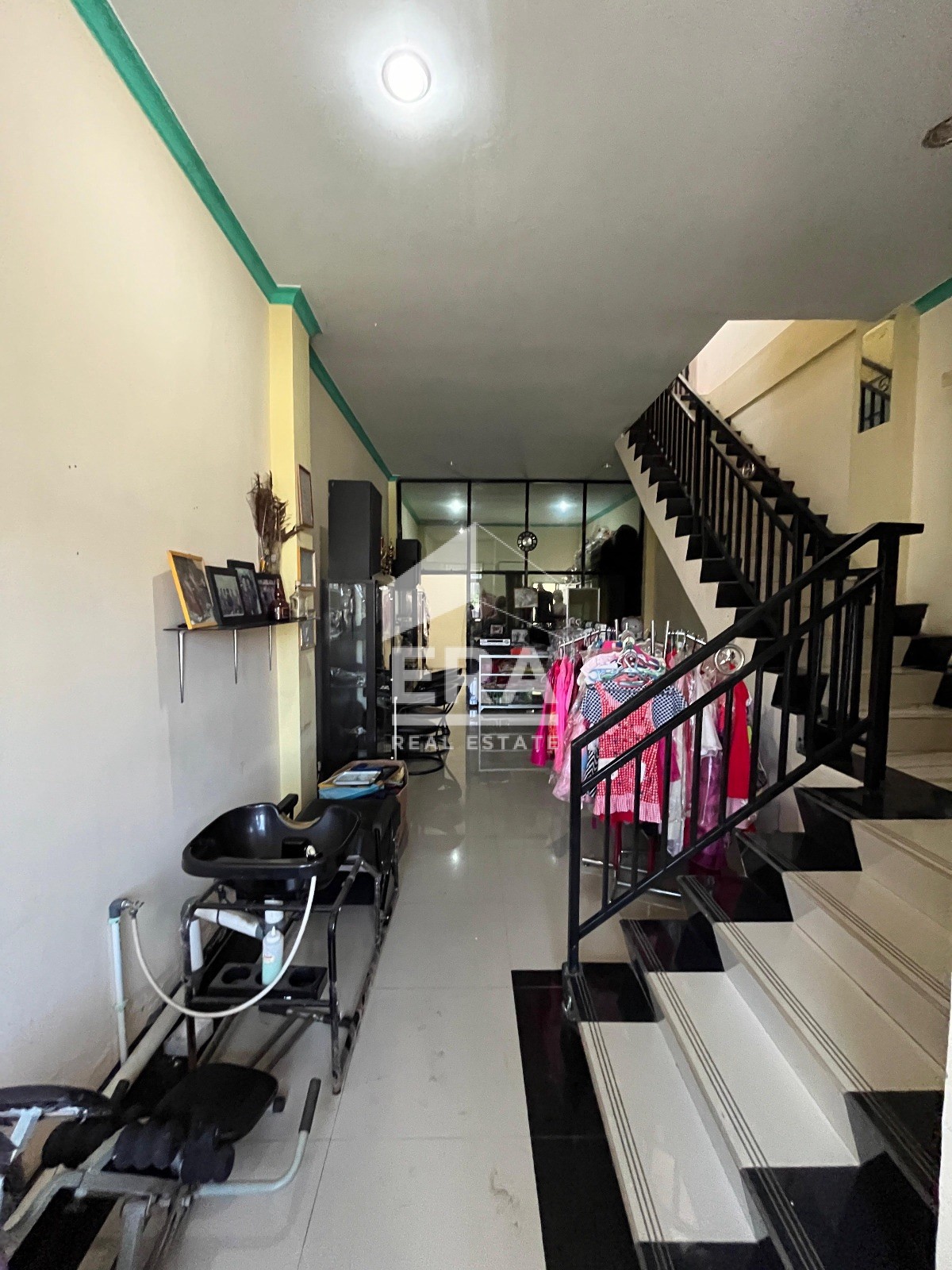 interior 4