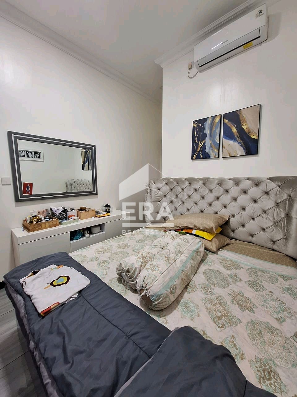 interior 6