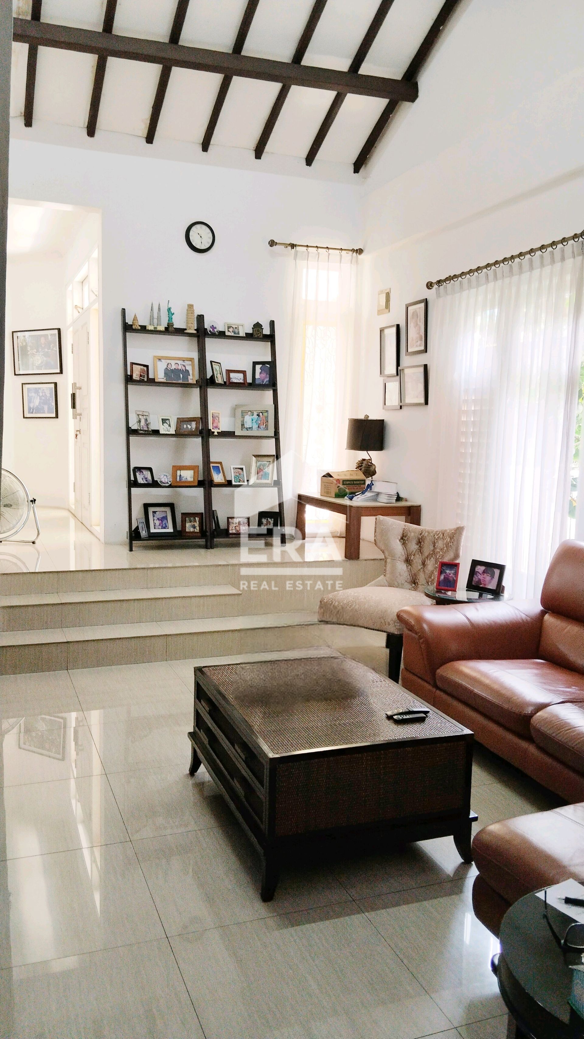 interior 8