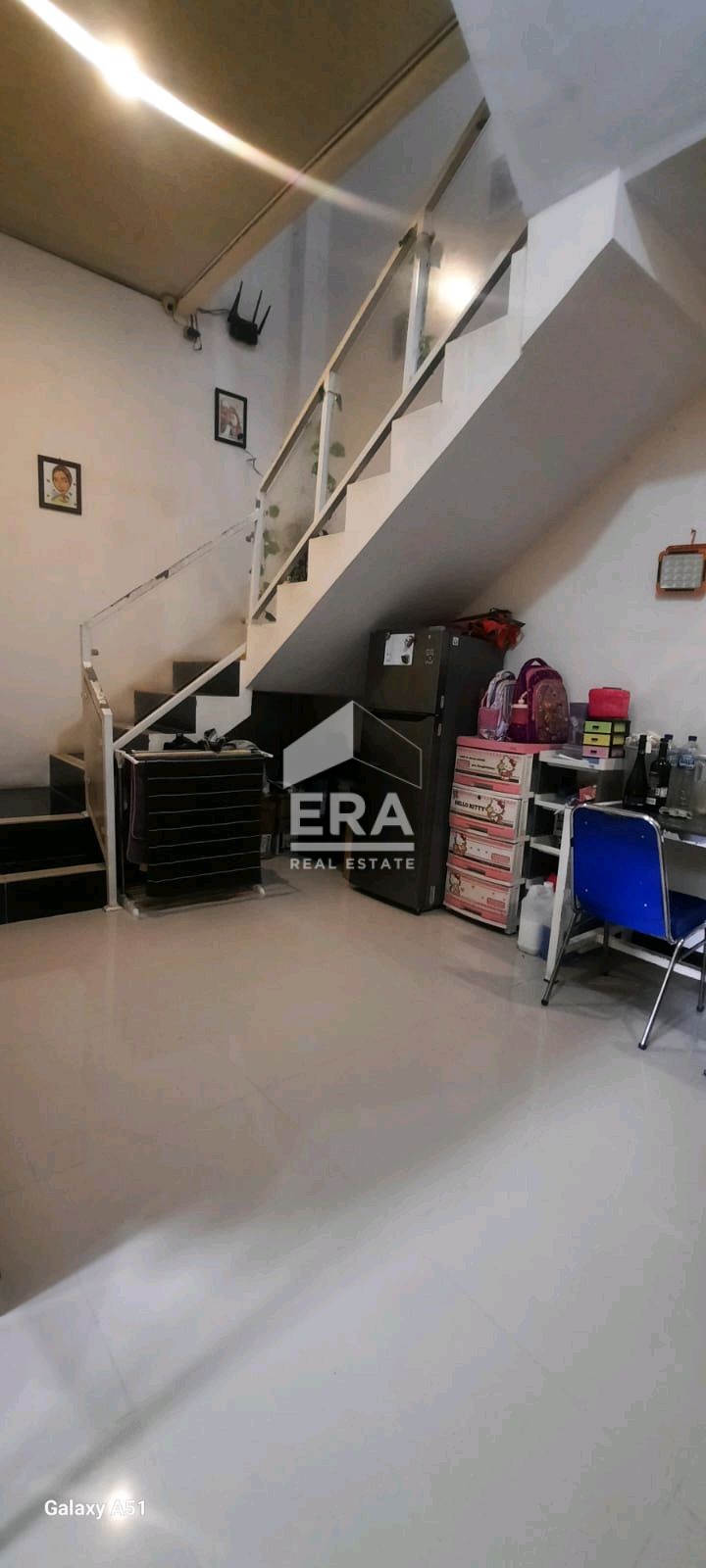 interior 8