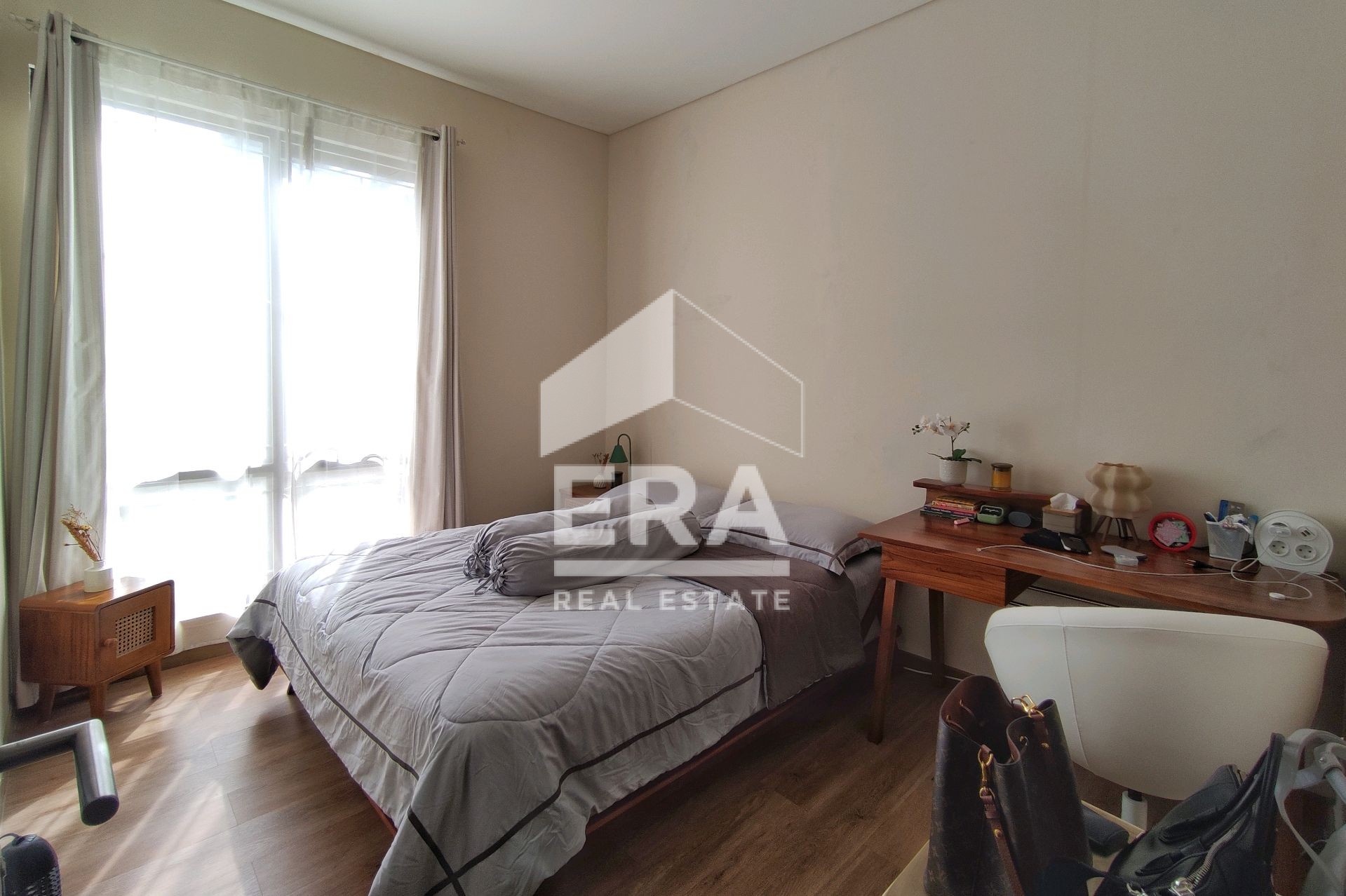 interior 6