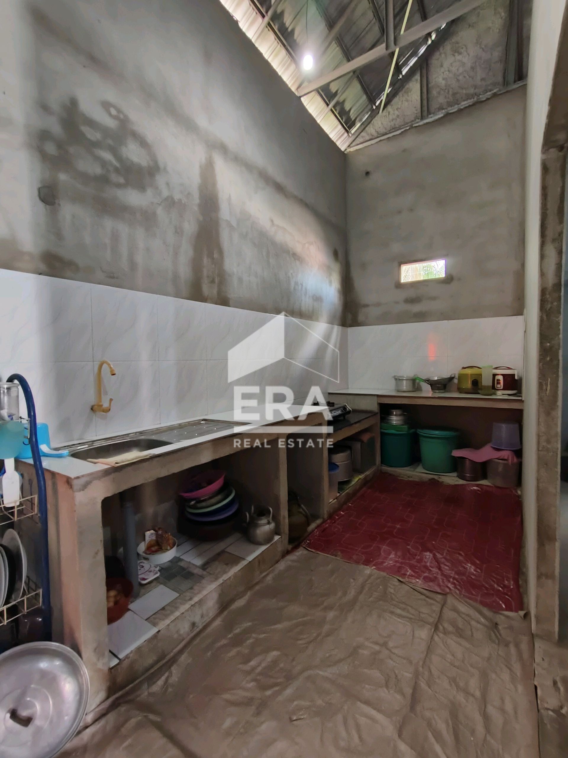 interior 8
