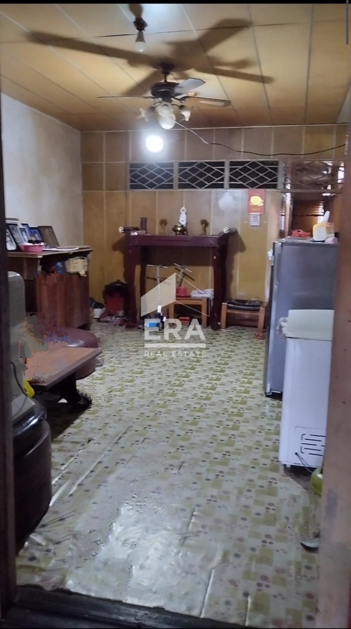 interior 6