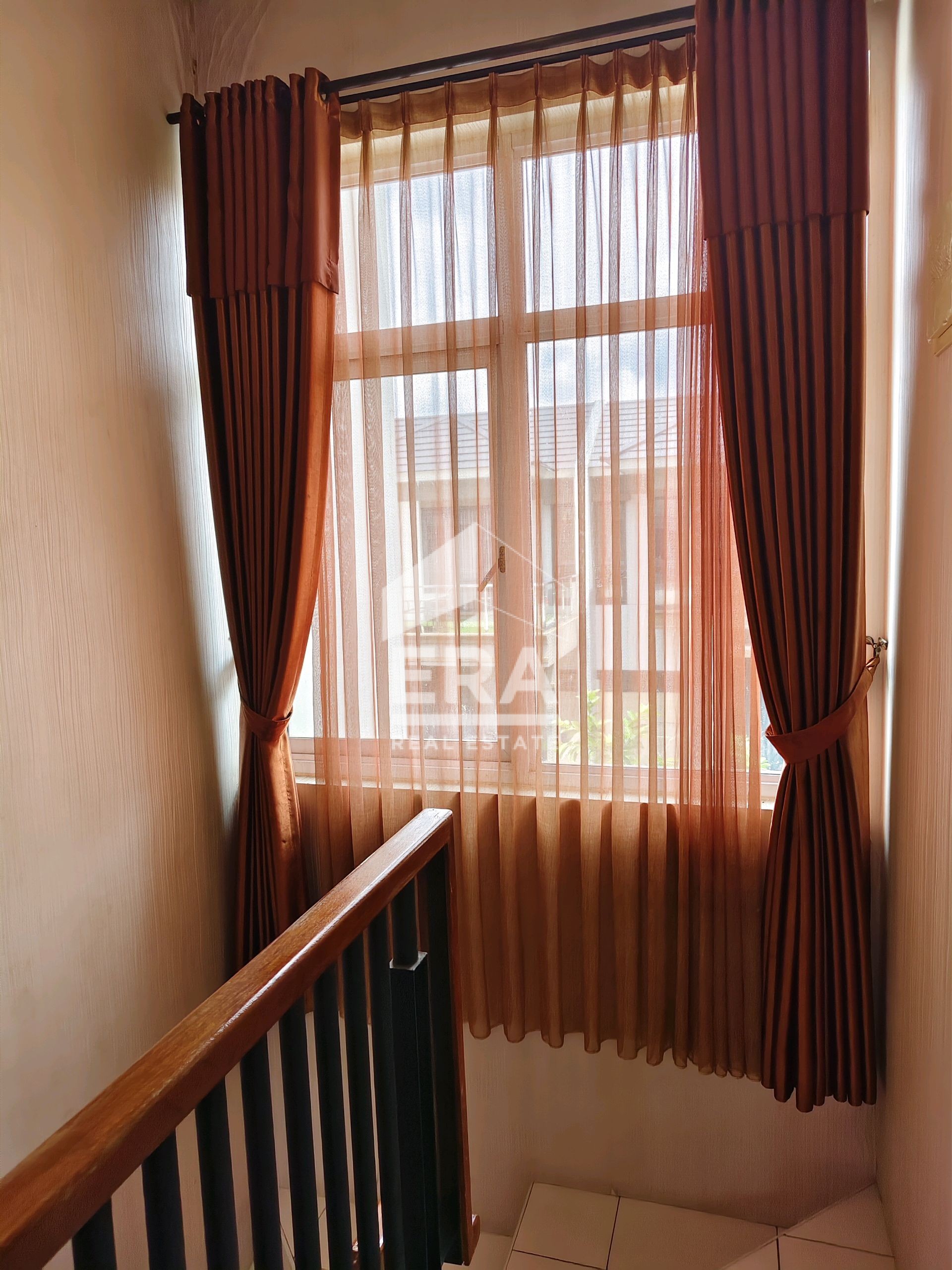 interior 6