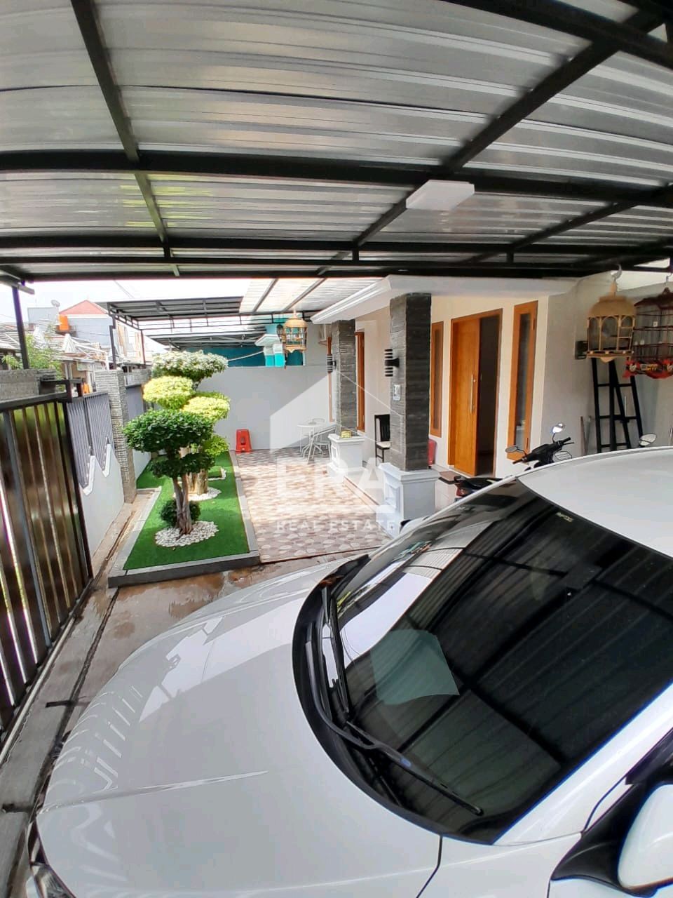 interior 9