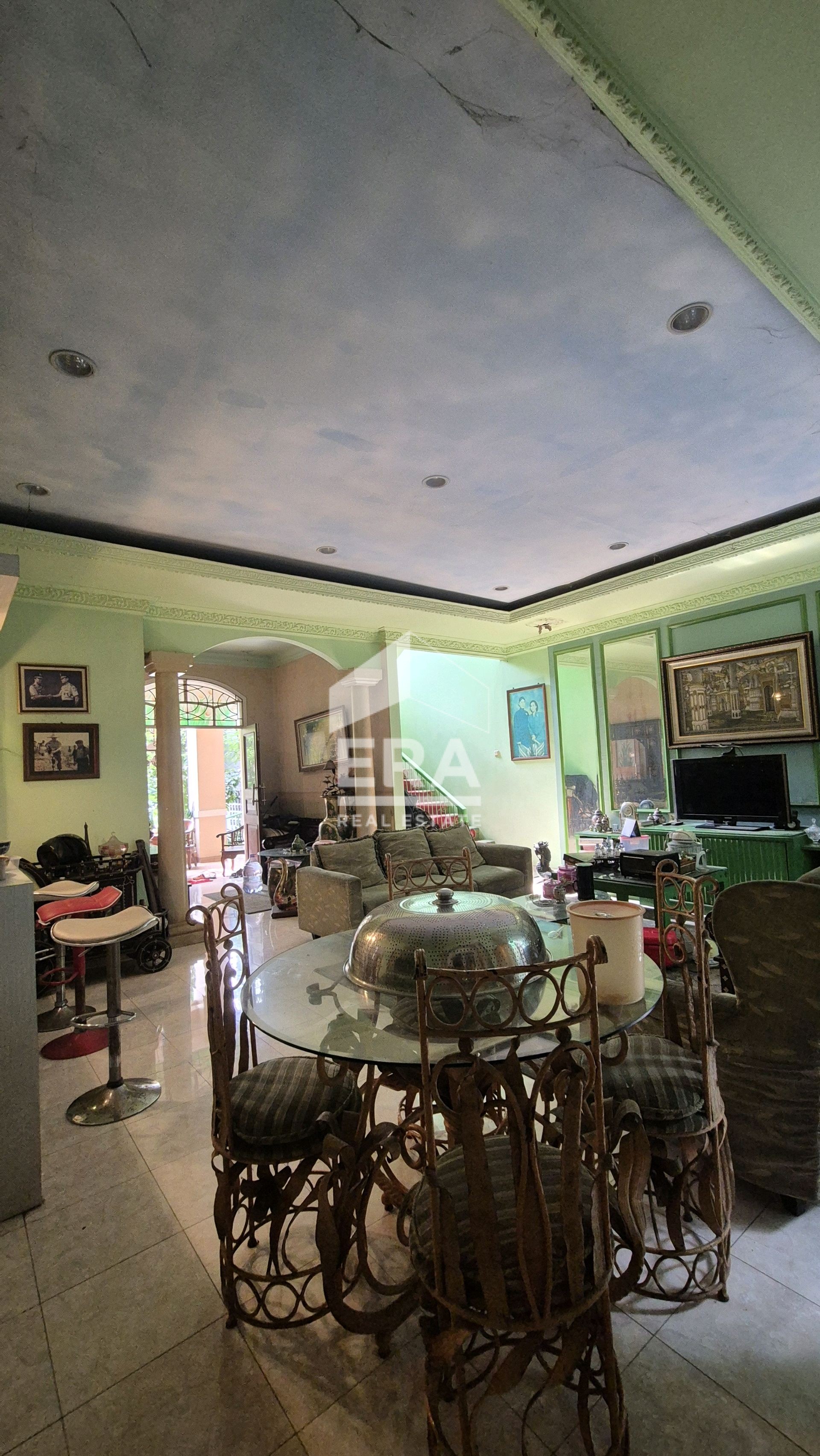 interior 4