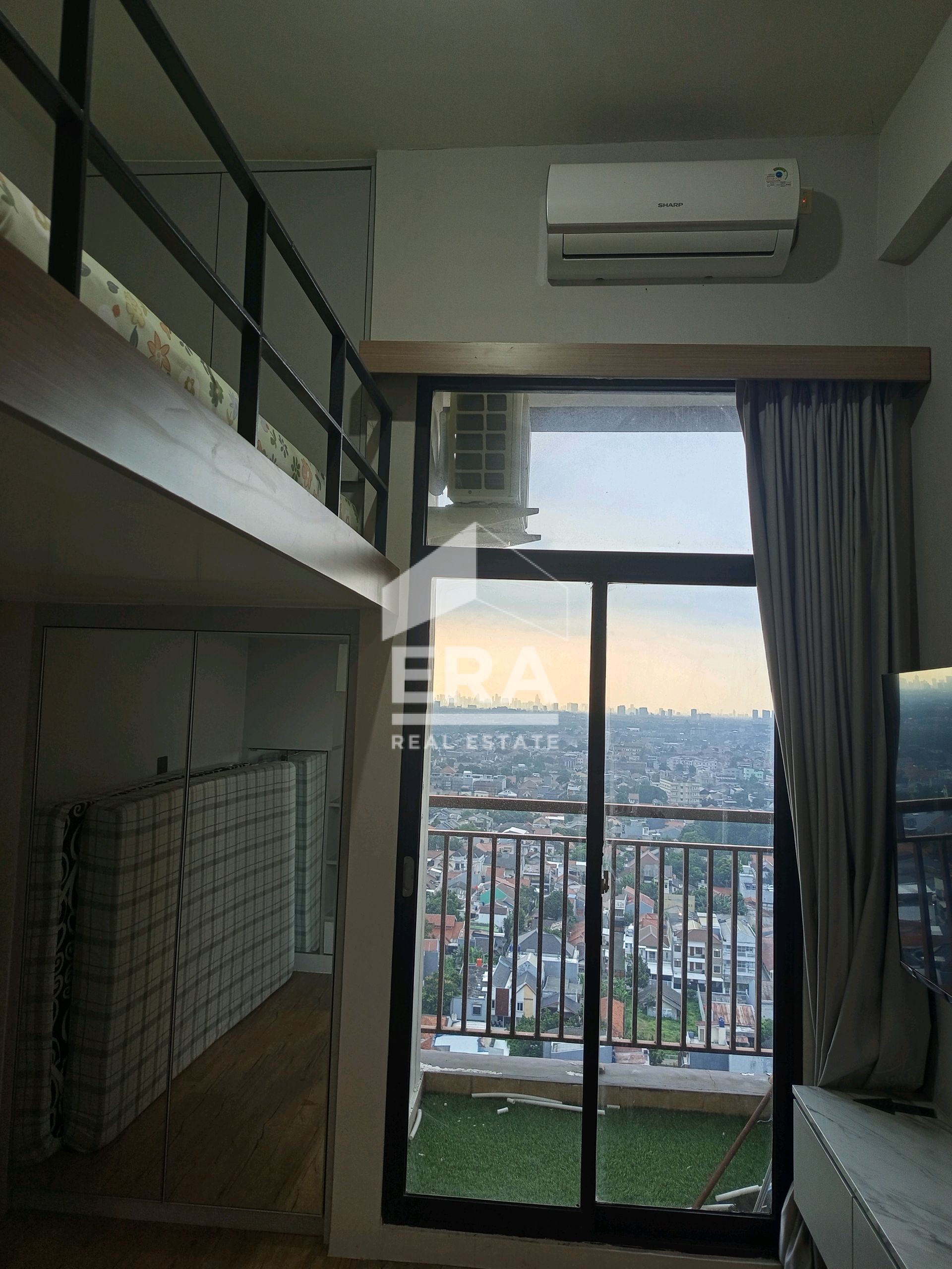 interior 2