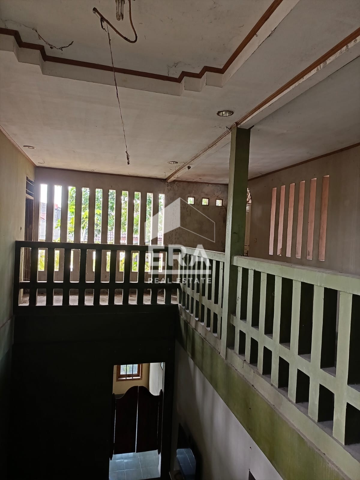interior 9