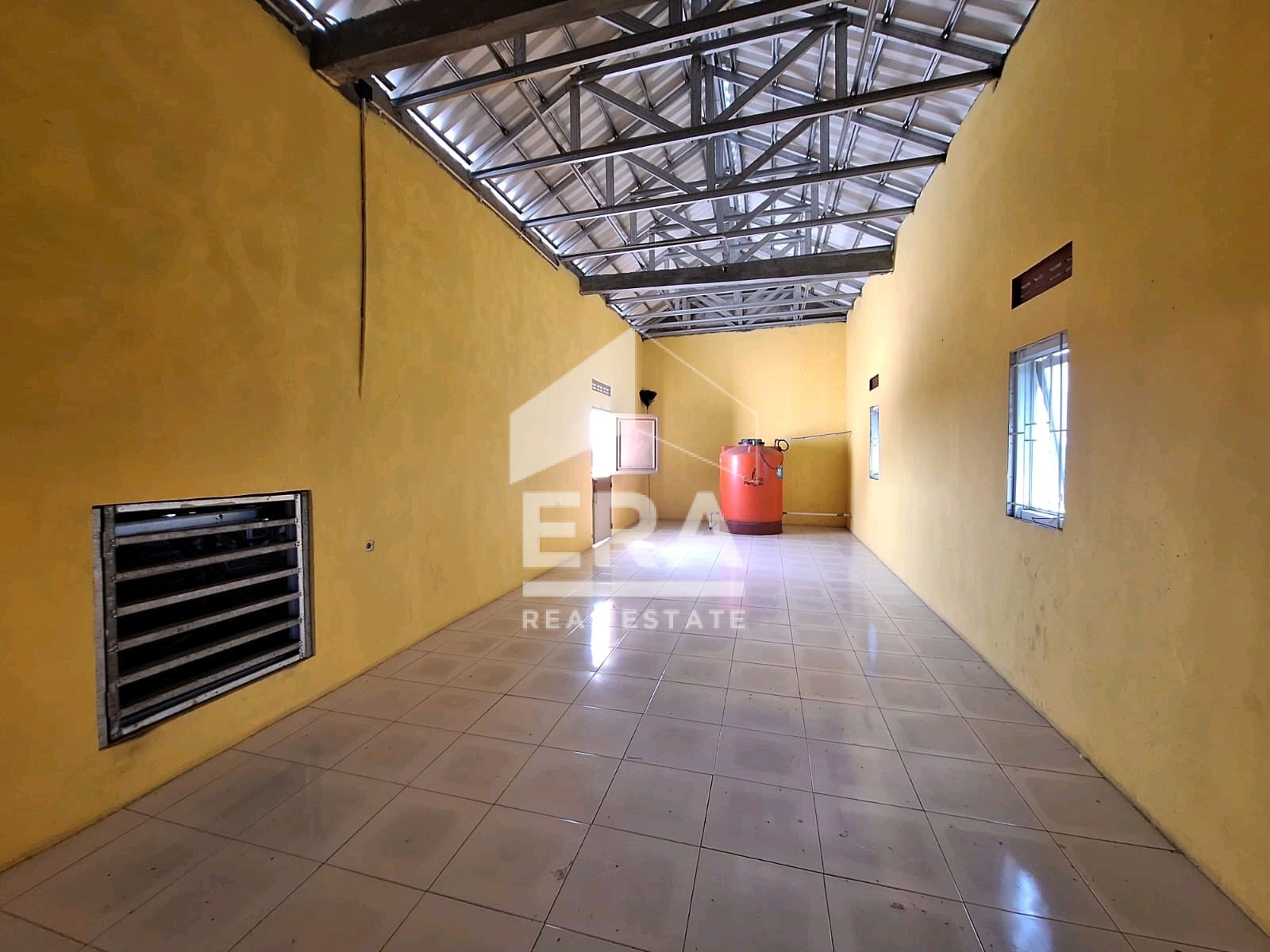 interior 6