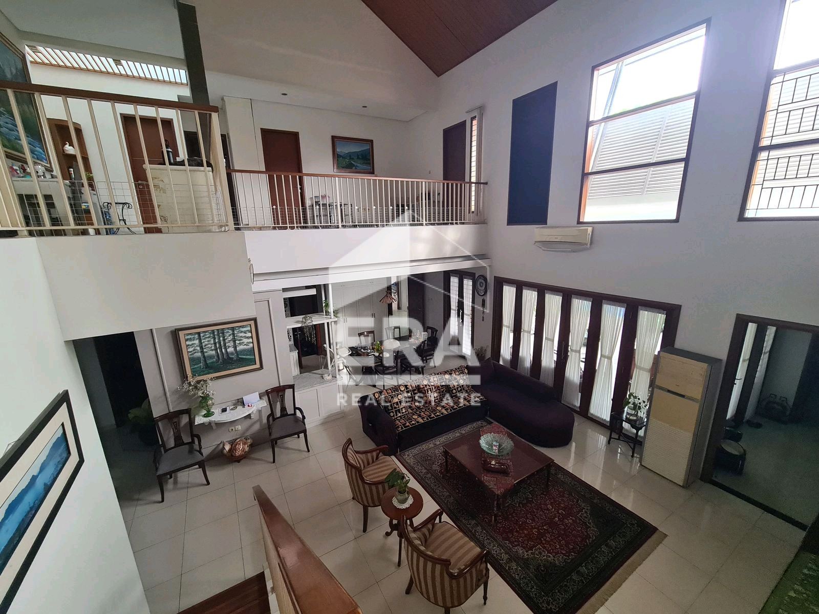 interior 9
