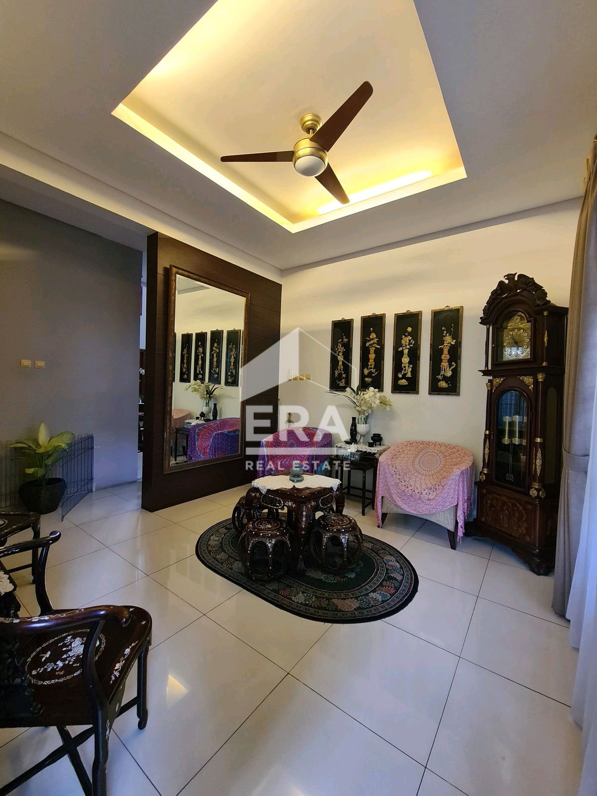 interior 2